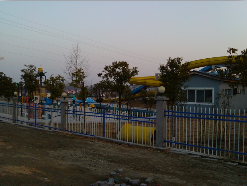 刚刚全新 装修的欧式三房急售