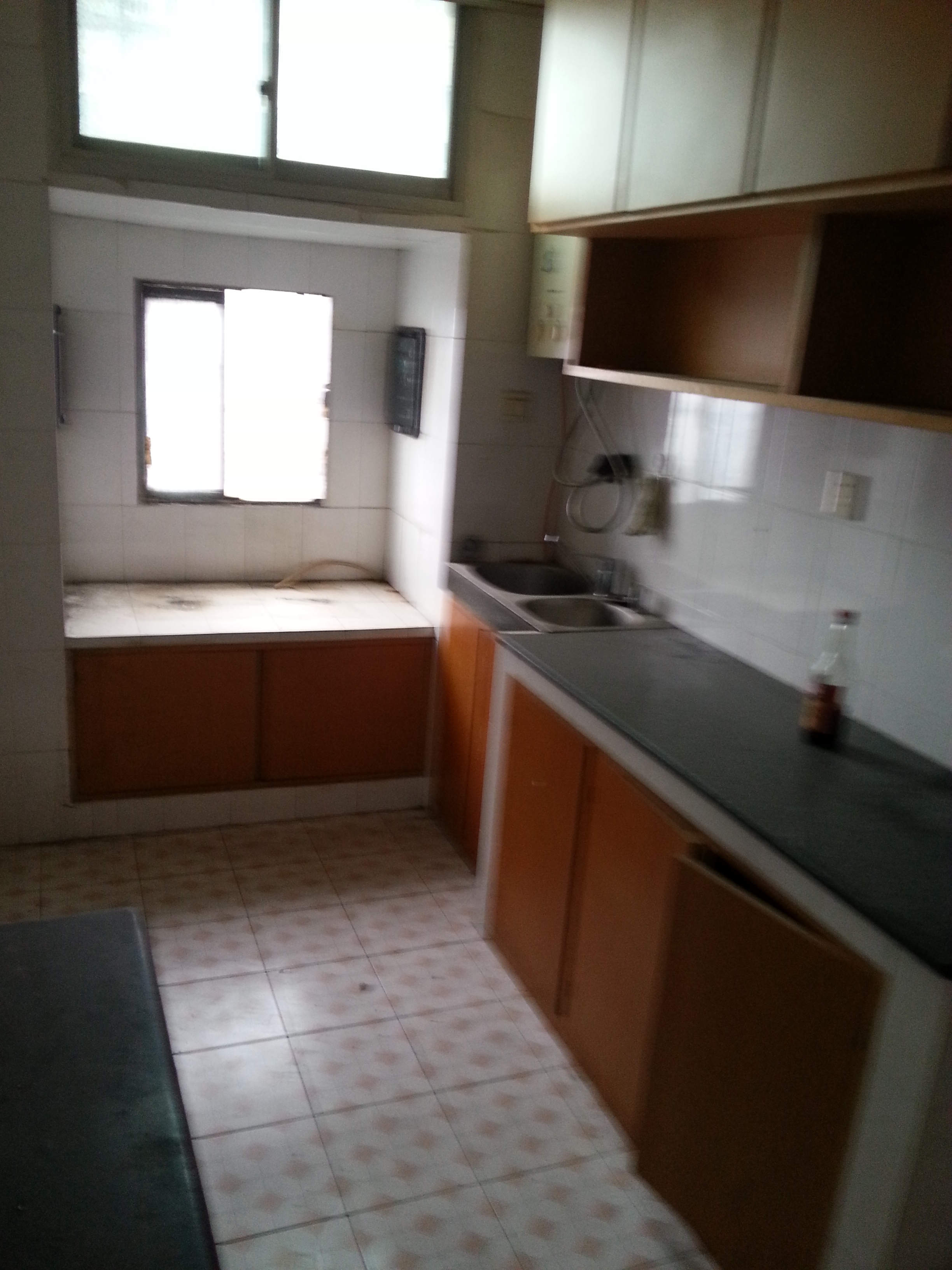 西桥交通路小学对面机关宿舍楼