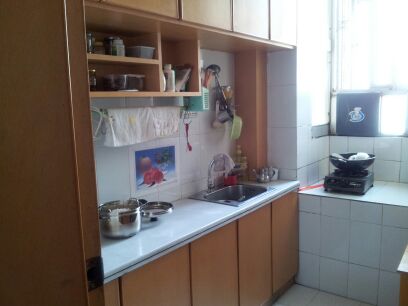 市中心，家具家电齐全，110平米