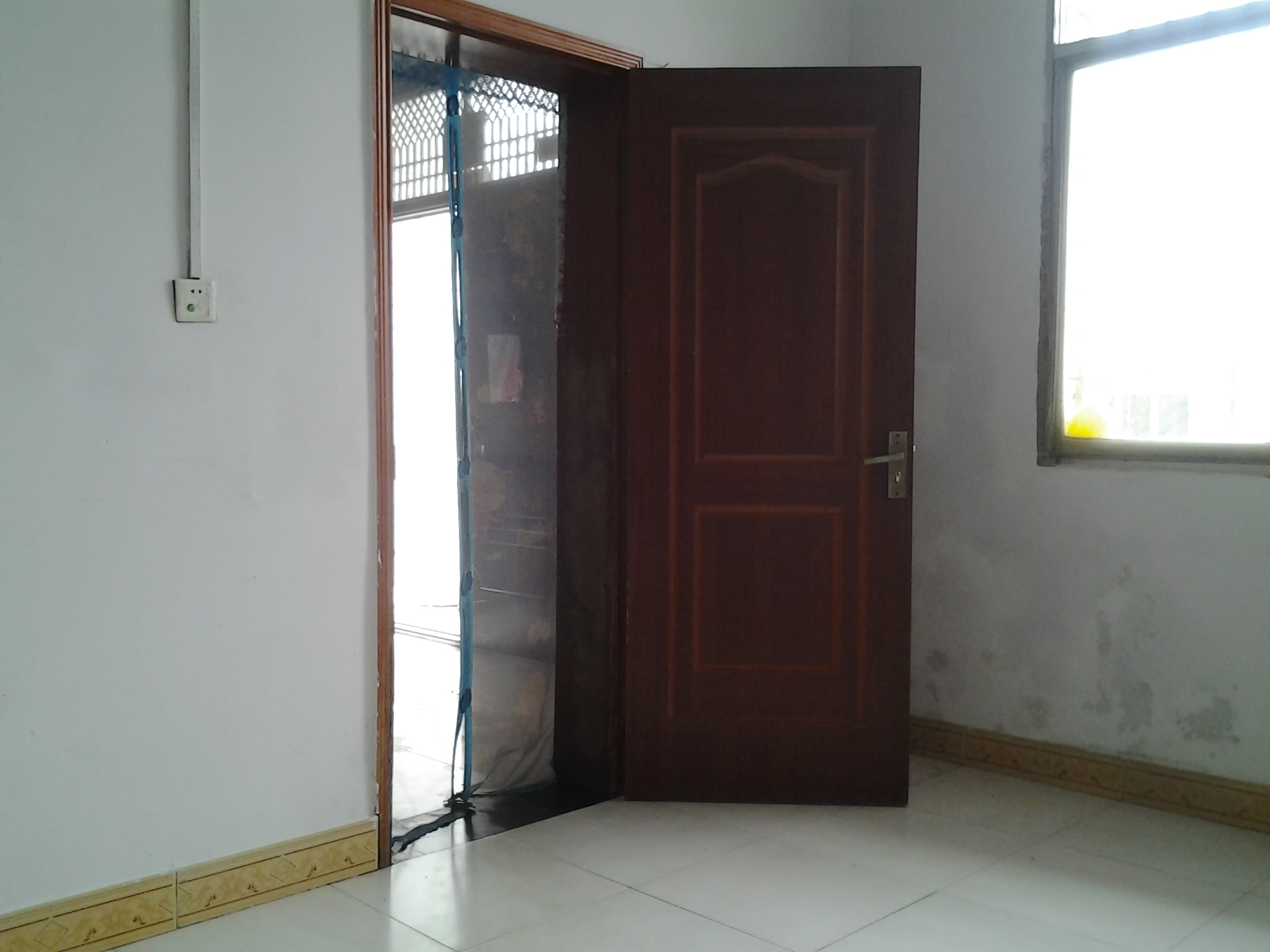 小南小区绿地华庭对面仙下河旁二层私房整体出租拎包入住