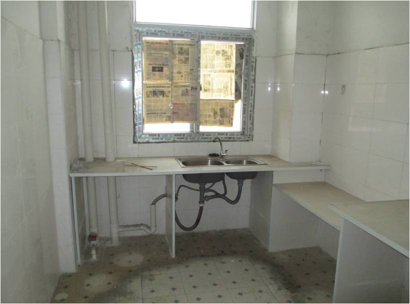 工业园区四房一厅二卫150平米（ 产权）28万出售