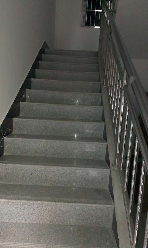 康湾一品旁边1室1厅1厨1卫出租(6/7楼）