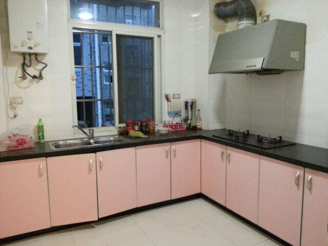 天怡小区三室两厅两卫精装修家电齐全拎包入住