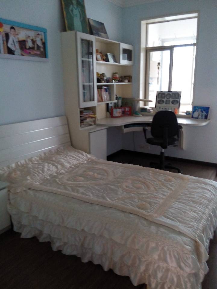 车站附近宏达小区商品房出售