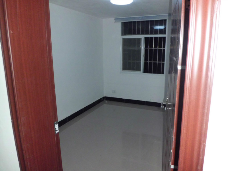 中百仓储后精装好房三室二厅一厨一卫可做饭交通便利