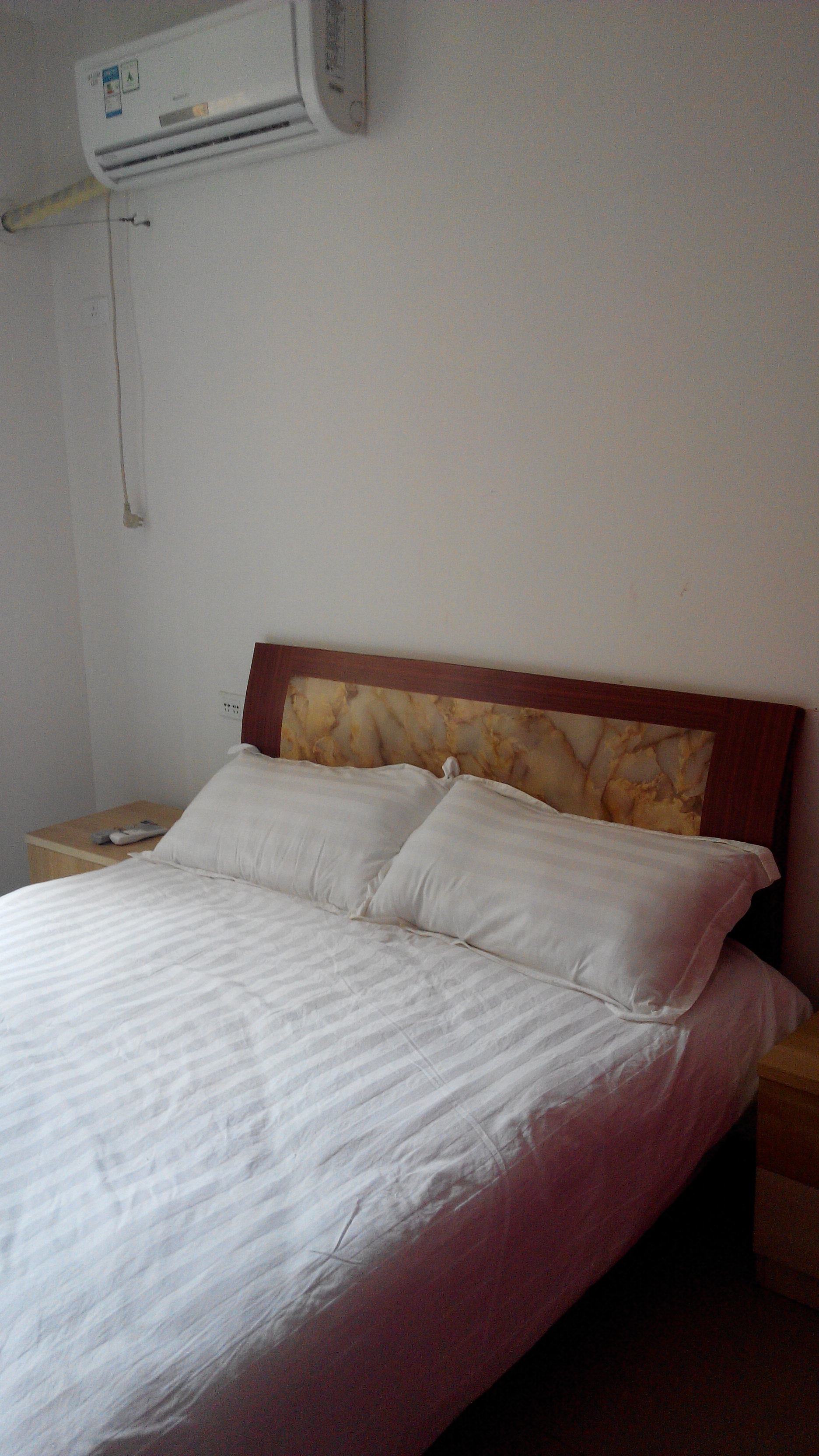 1室1厅1厨1卫 《公寓出租》