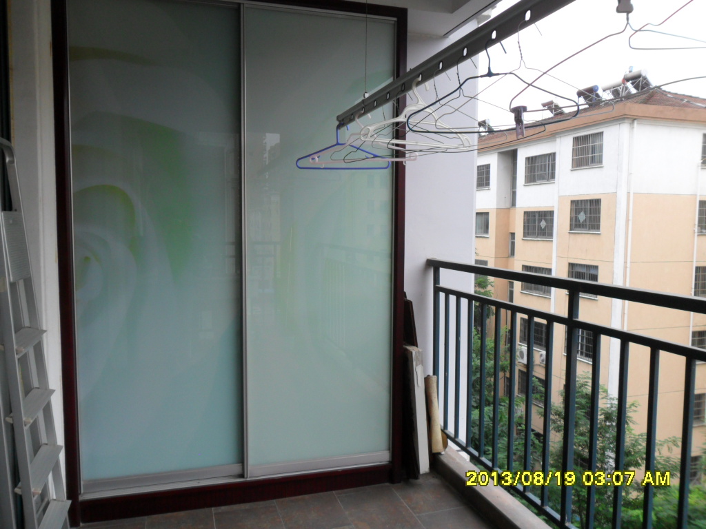 德政金园香榭里北 装修三房两厅出售