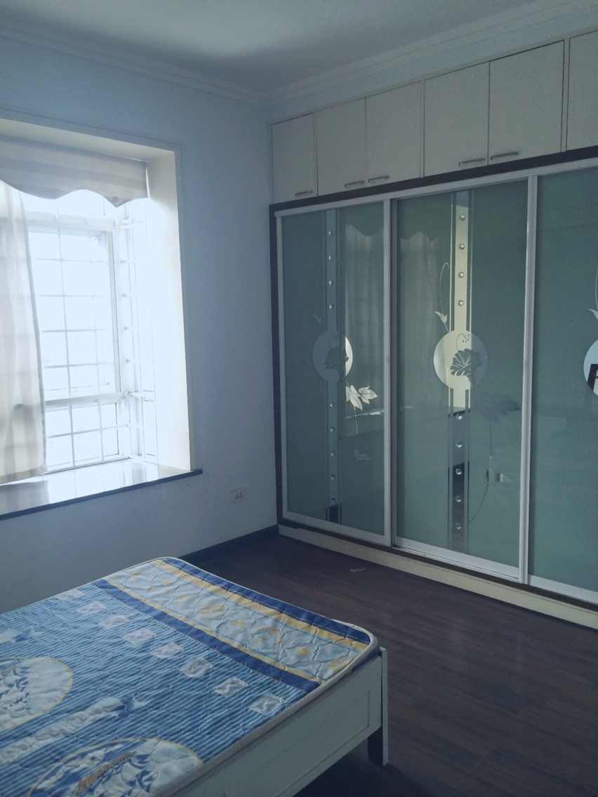 宏运名居电梯精装房出售147㎡3室2厅2卫2阳台