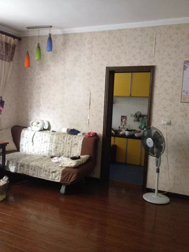 出售二手厅室房