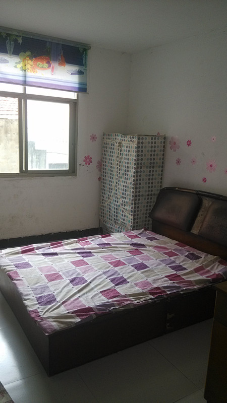 宏达路（惠联小商品城正对面巷内步行街旁）新房出租