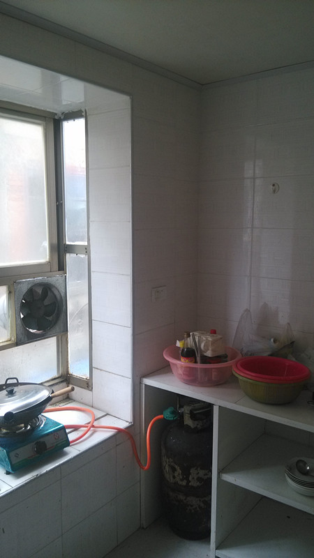 宏达路（惠联小商品城正对面巷内步行街旁）新房出租