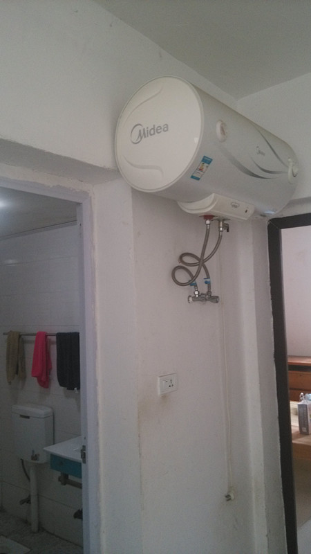 宏达路（惠联小商品城正对面巷内步行街旁）新房出租