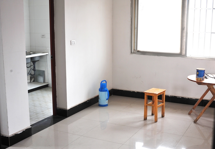 一室一厅、两室一厅型号新房出租。