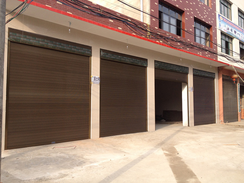 城西版块 四间临街旺铺出租