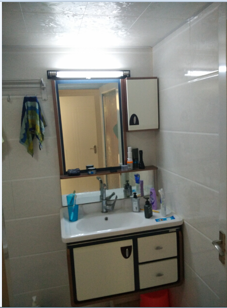 干河路弘文中学妇幼旁新装修房出售