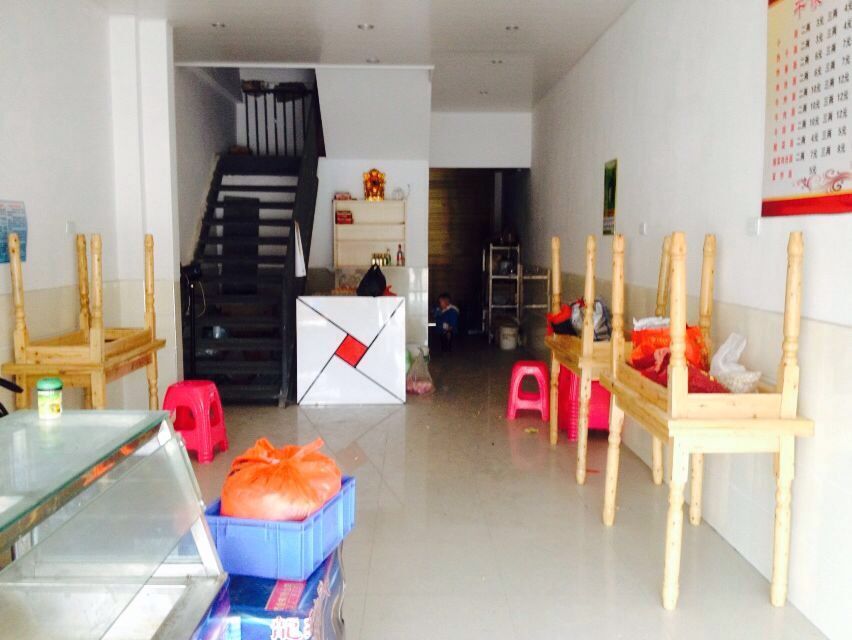 新农贸市场门面出租