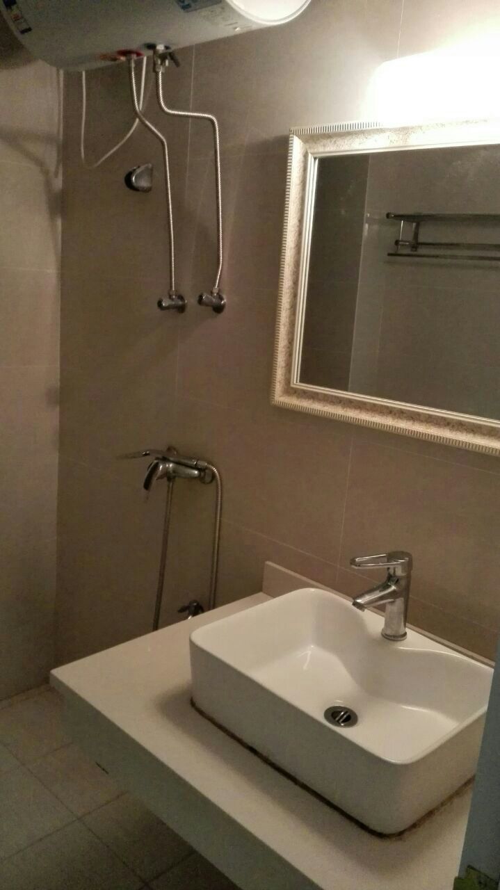 （（5号公寓））大床房，双床房（大衣柜，空调，热水器，光纤)