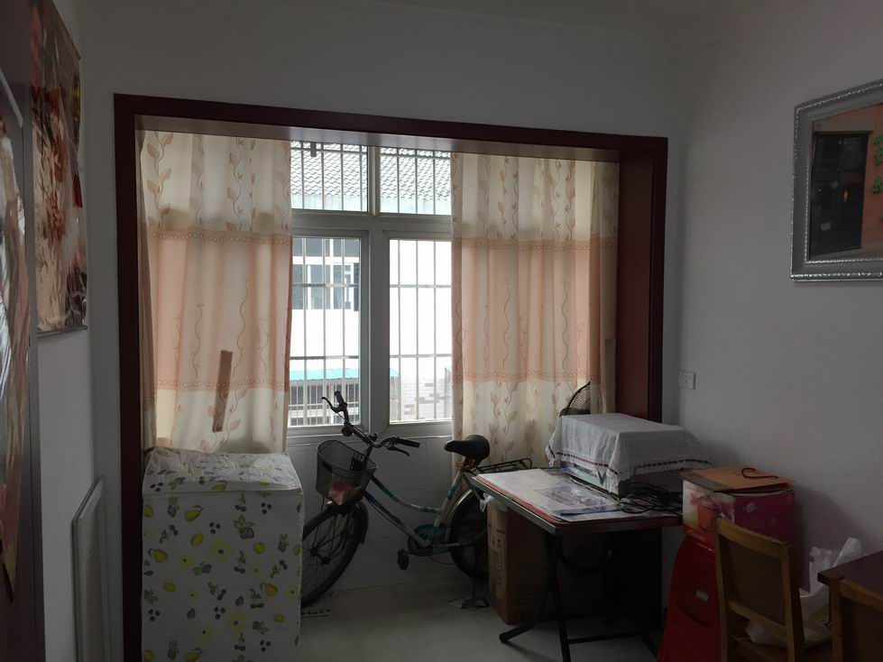 仙桃大道宏大小区精装房出售（拎包入住）