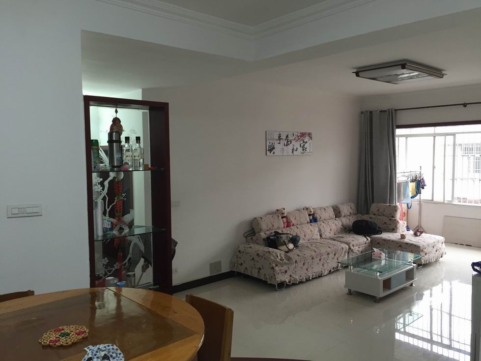 仙桃大道宏大小区精装房出售（拎包入住）