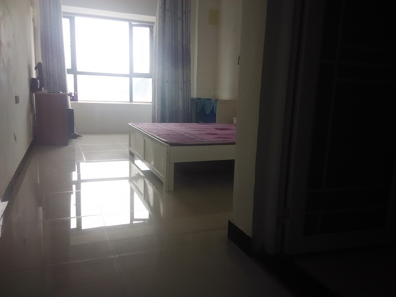 大兴路大兴公寓(电梯）一房一室厅出租厨房空调热水器