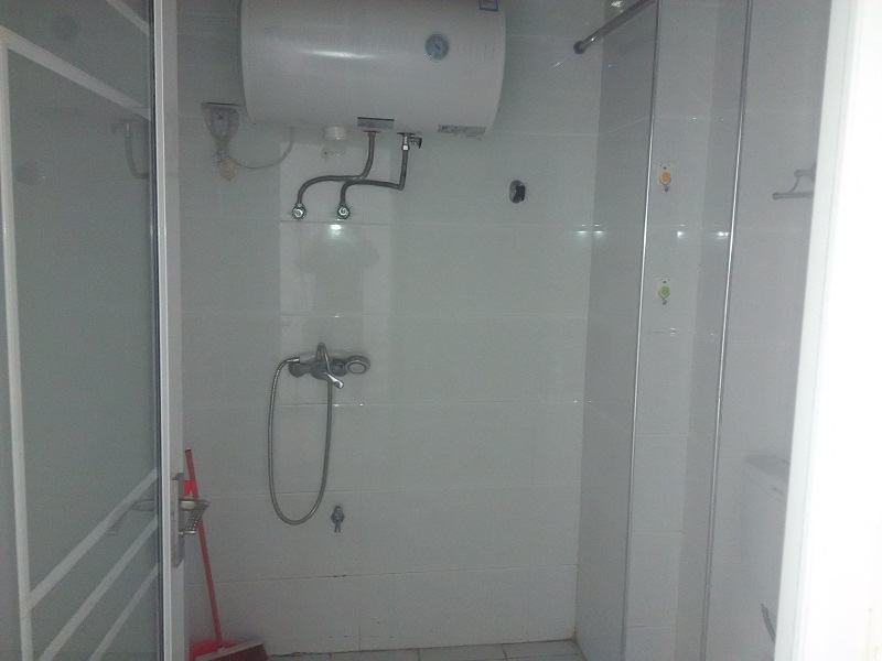 大兴路大兴公寓(电梯）一房一室厅出租厨房空调热水器