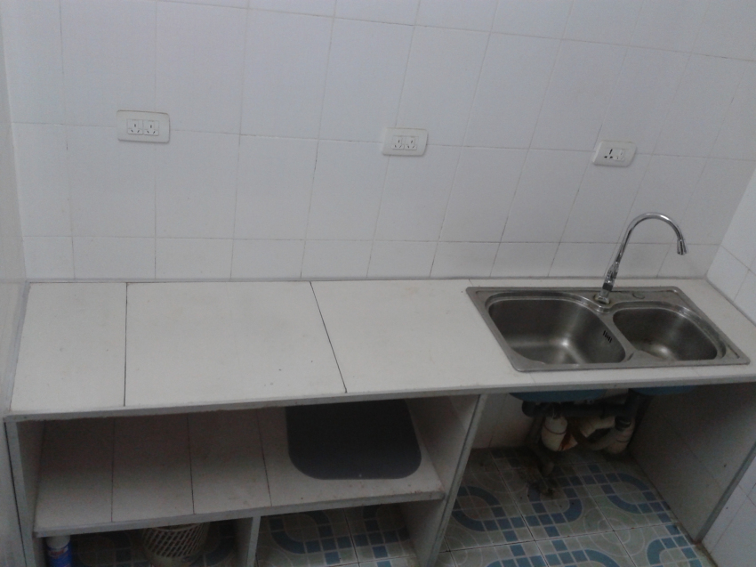 ~~（图）洗衣机、空调、热水器家具2室半1厅怡家国际酒店背后武商市政广场南100米