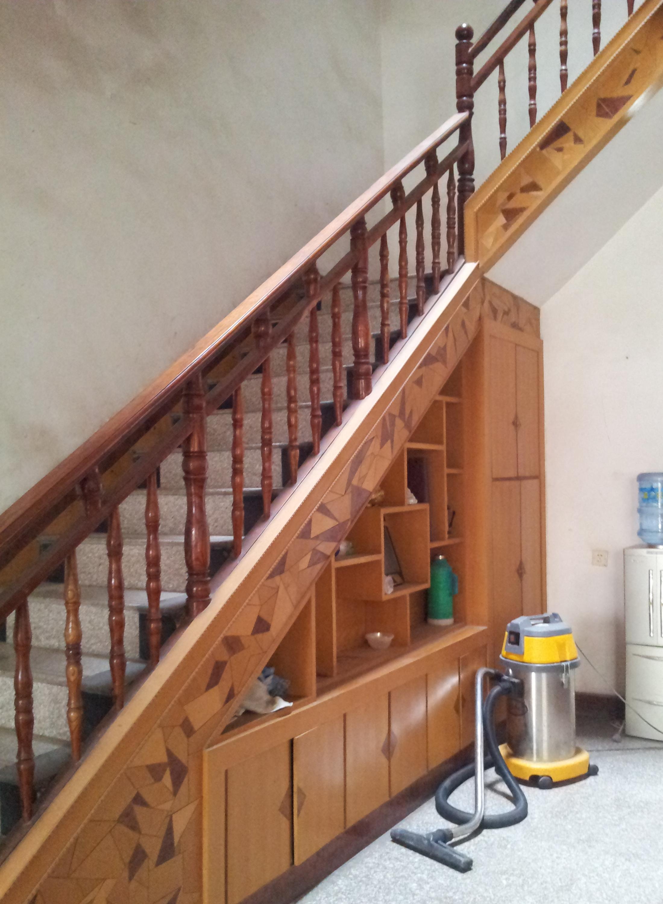 妇幼保健院对面华能小区别墅出售