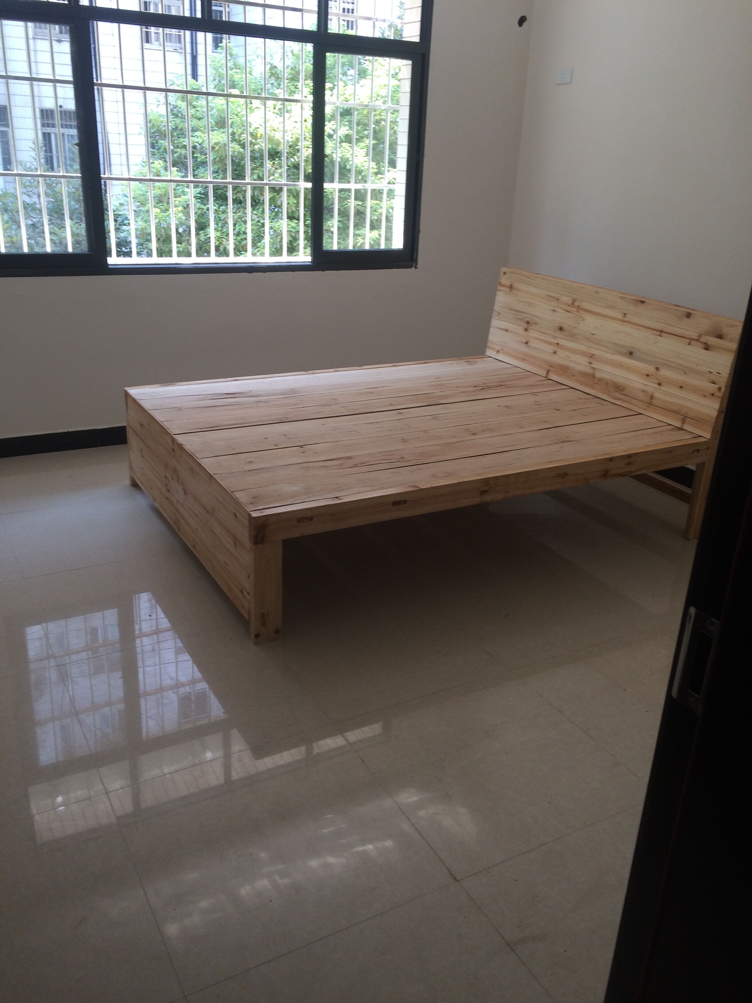 复州花园北门自建新房出租