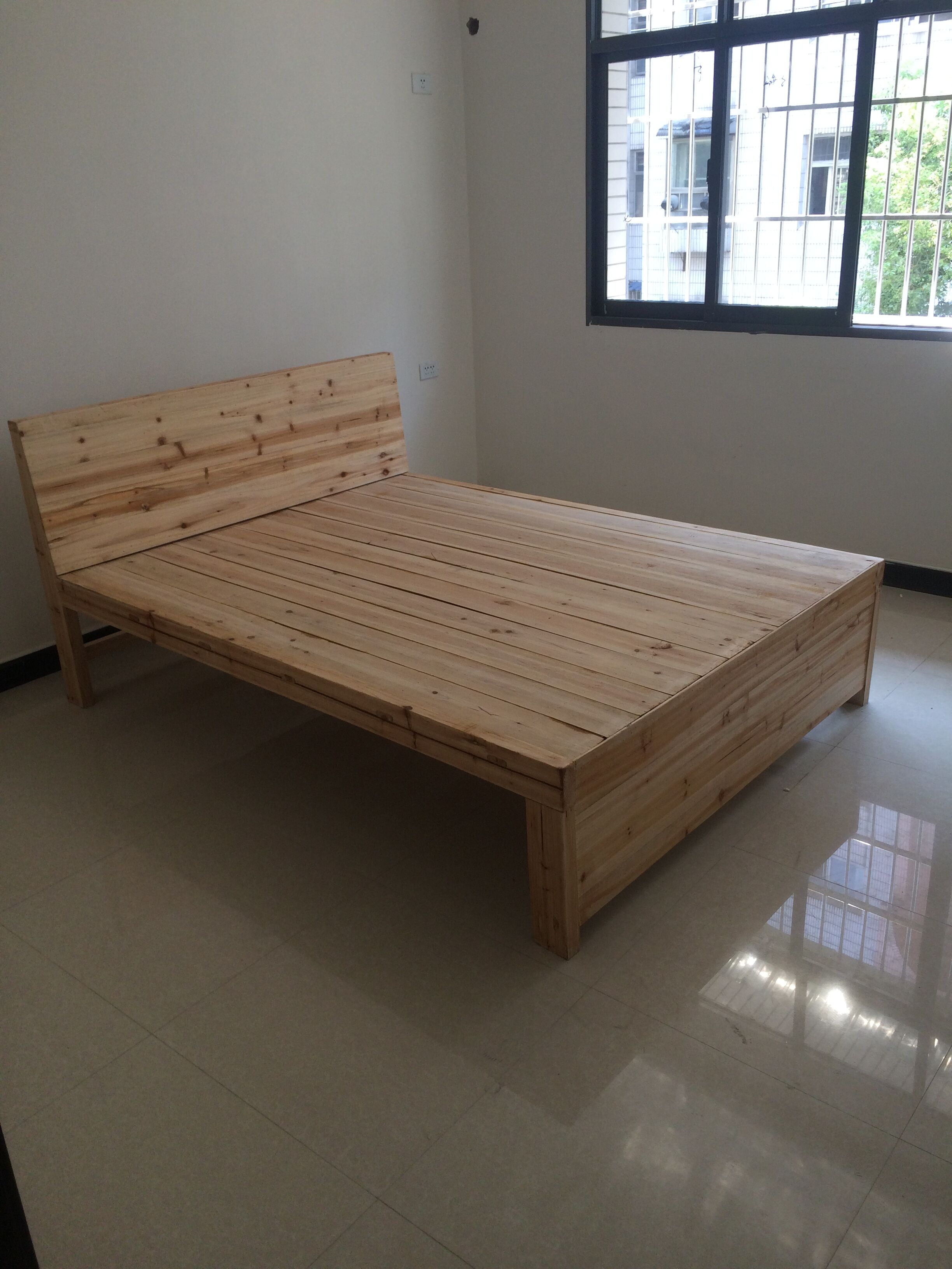 复州花园北门自建新房出租