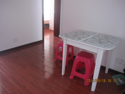 仙桃中学（沔中）北门二室一厅出租