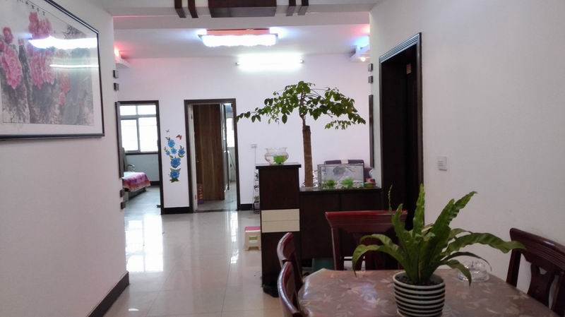 永远的市 ，一房搞定  高中——东桥桥头-东桥新居5楼！