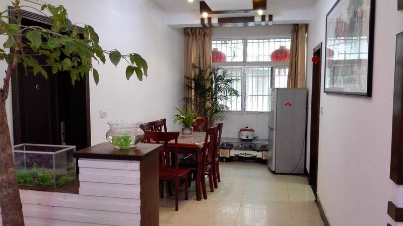 永远的市 ，一房搞定  高中——东桥桥头-东桥新居5楼！