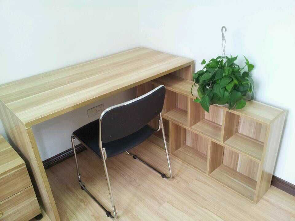 翰林公馆（一中对面）二室一厅 房精装出售