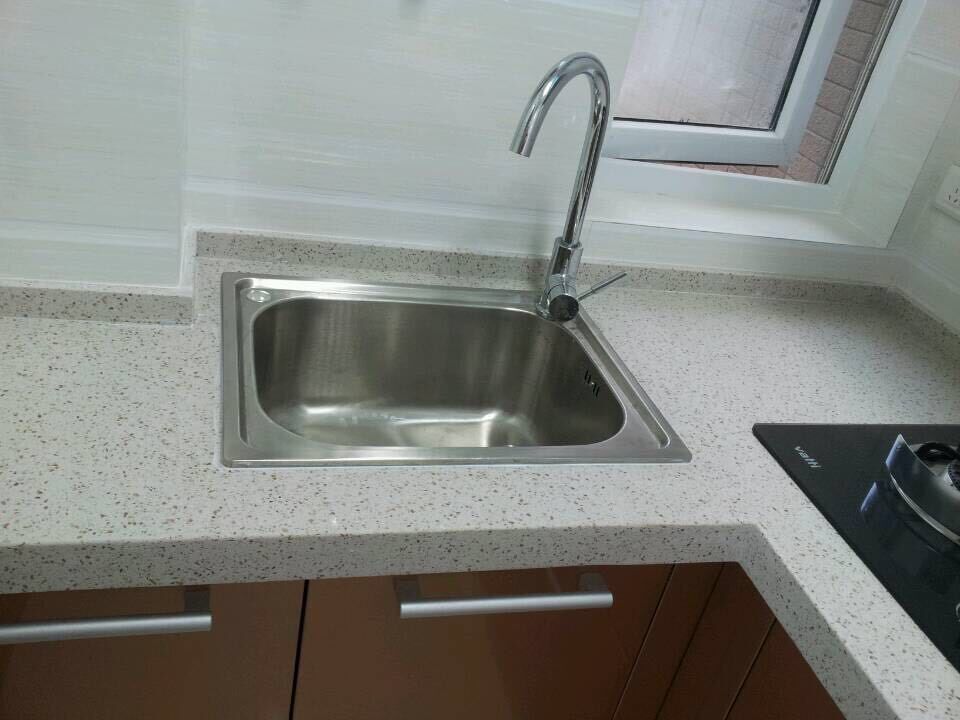 翰林公馆（一中对面）二室一厅 房精装出售