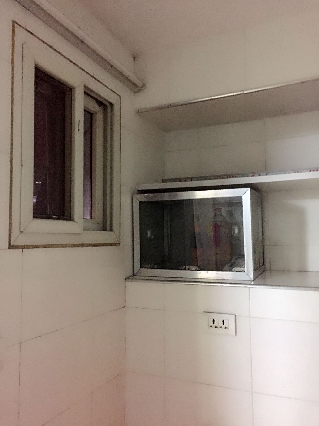 2室1厅闲置房低价出售老人民医院旁