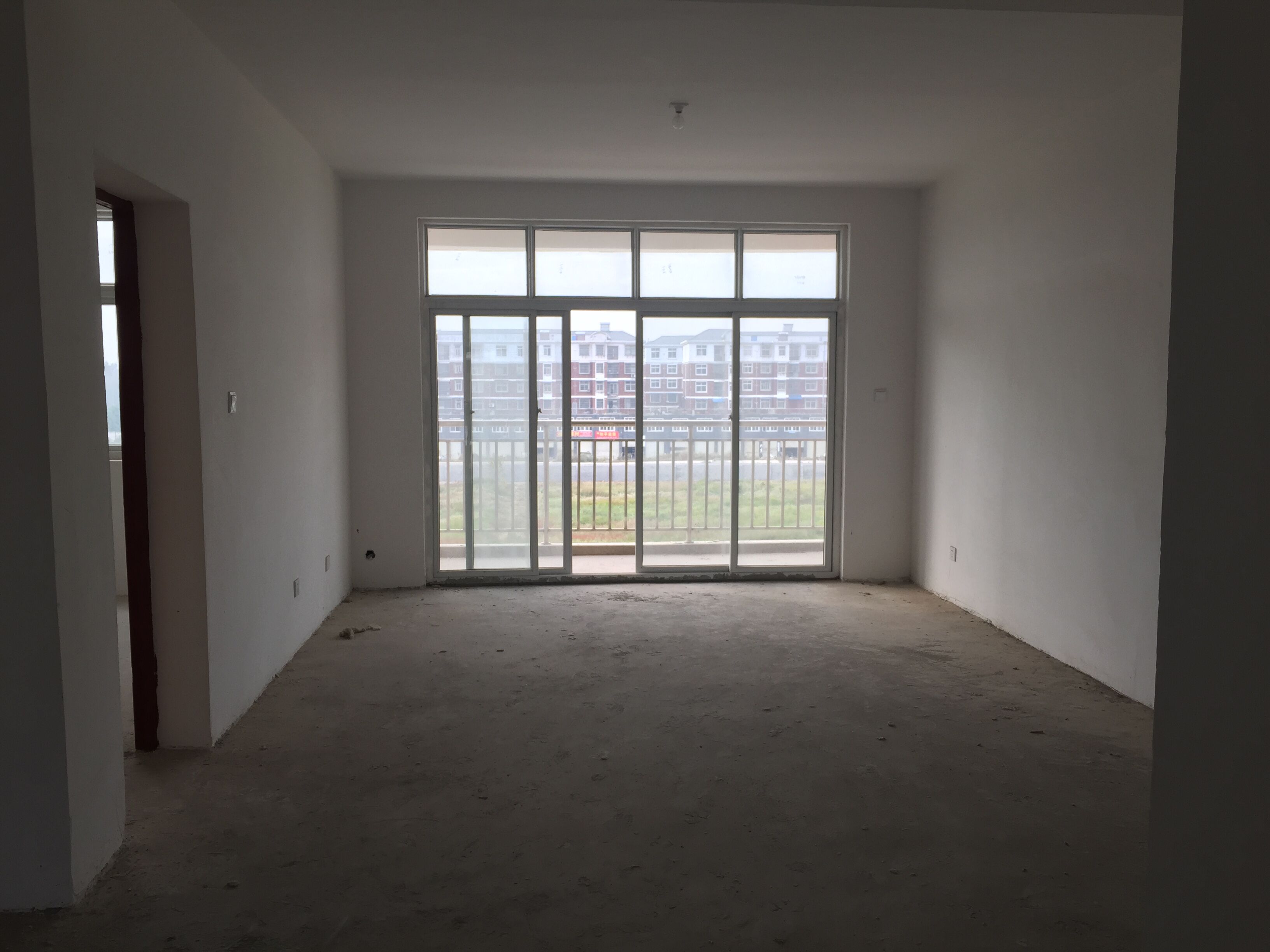 仙桃市和平社区3室2厅2卫120平米+20平地下室