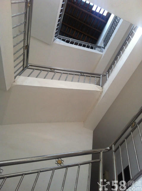 (出租)日租,月租;单间,整租均有。