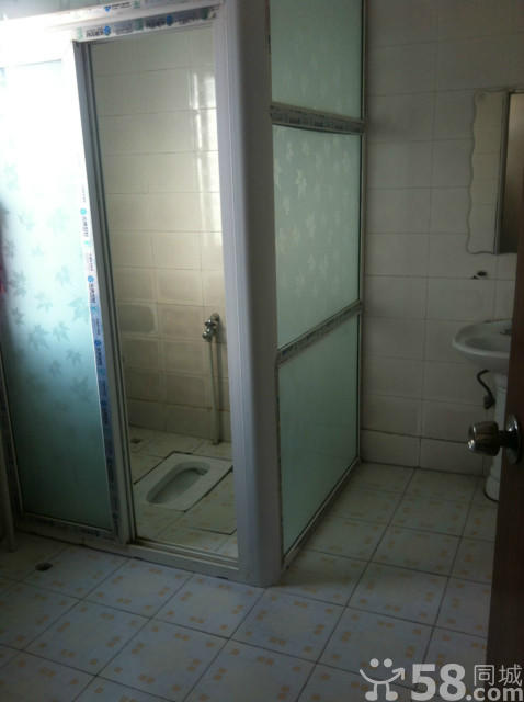 (出租)日租,月租;单间,整租均有。