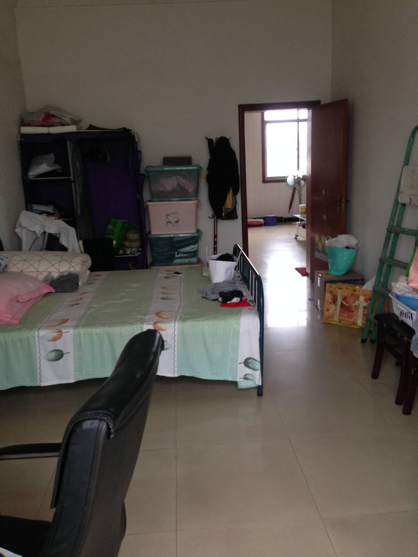 老检察院宿舍5楼2室1厅95平米