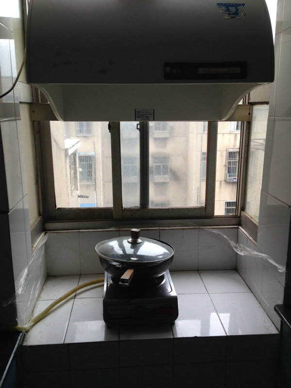 老检察院宿舍5楼2室1厅95平米