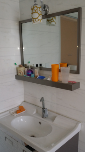 出售红树湾小区（仙桃中学对面）106平精装修电梯房