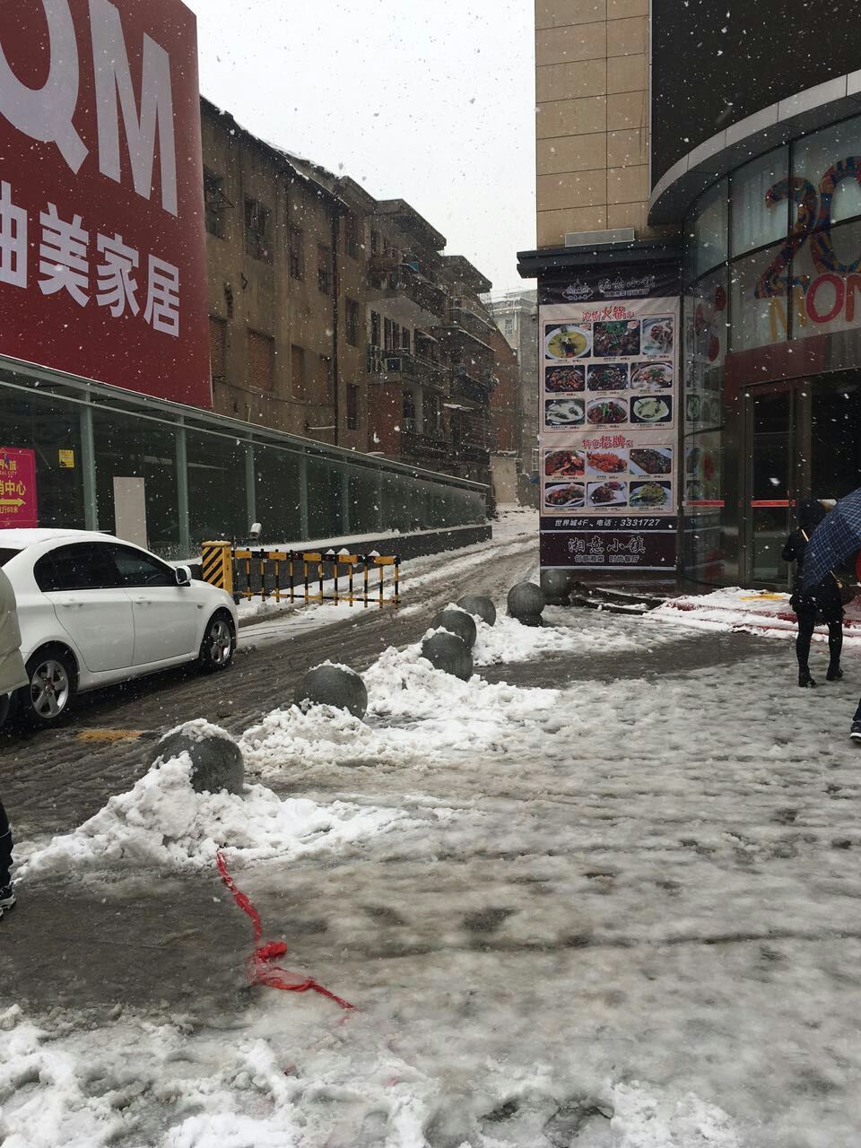 大新路世界城旁边巷子三室一厅出租