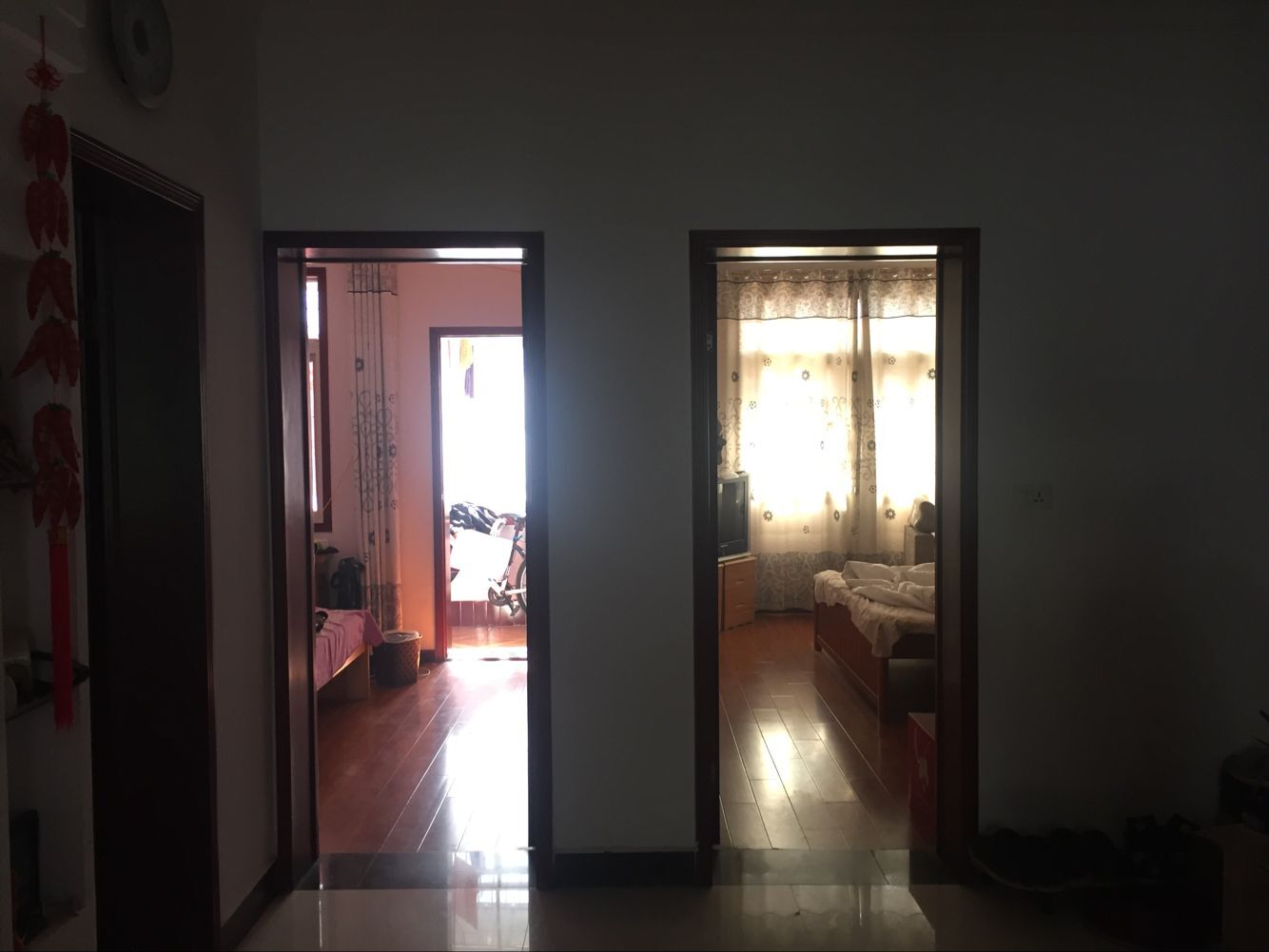 福利院后面幸福小区三室两厅一厨一卫