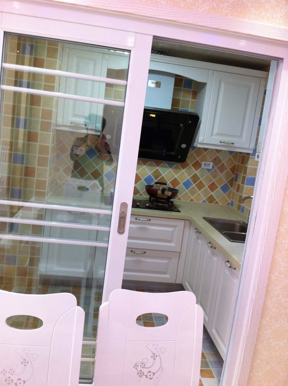 漫城林语精装带暖气精典三居（带家具家电）