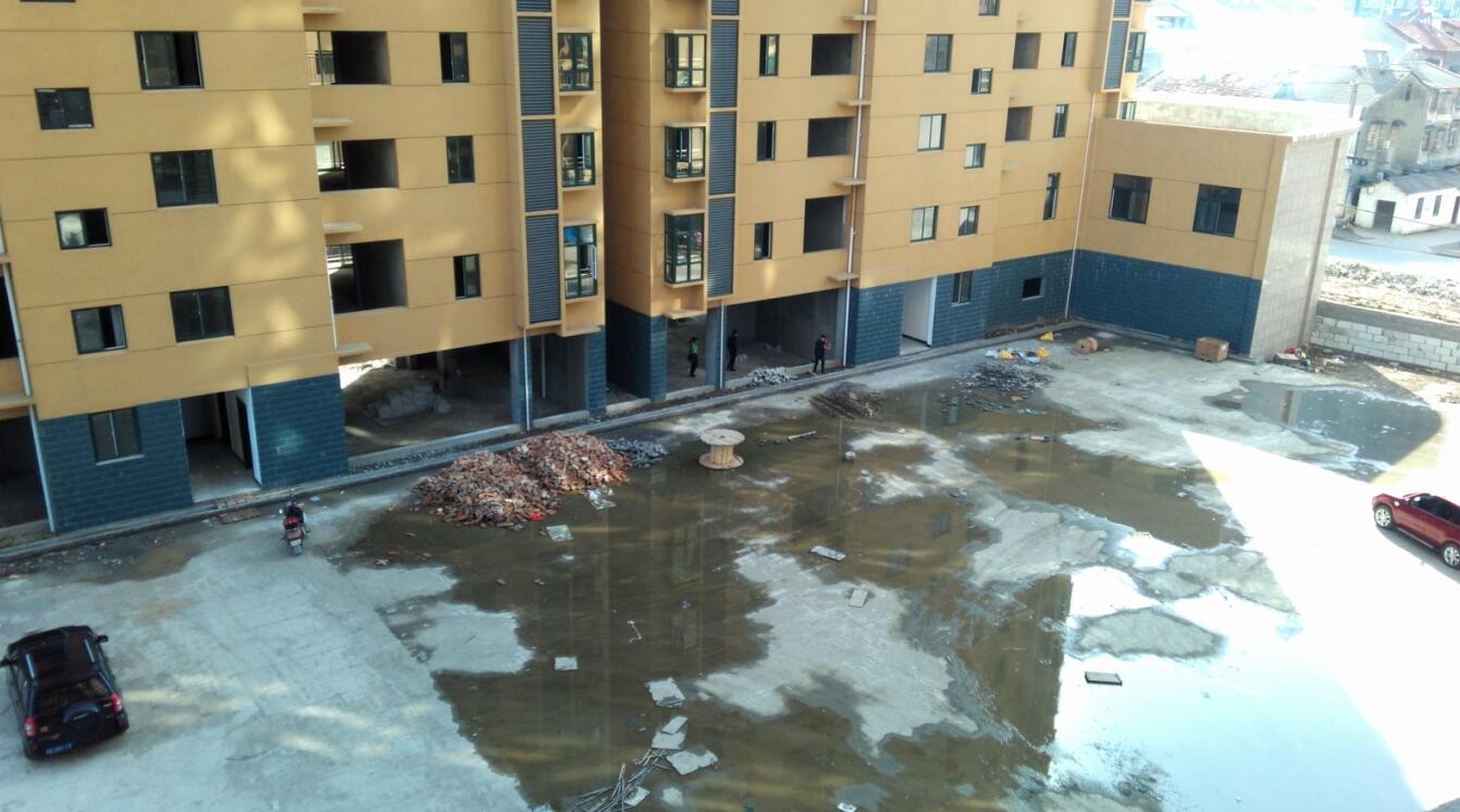 公园壹号未装修新房诚意出售128平方 售32万