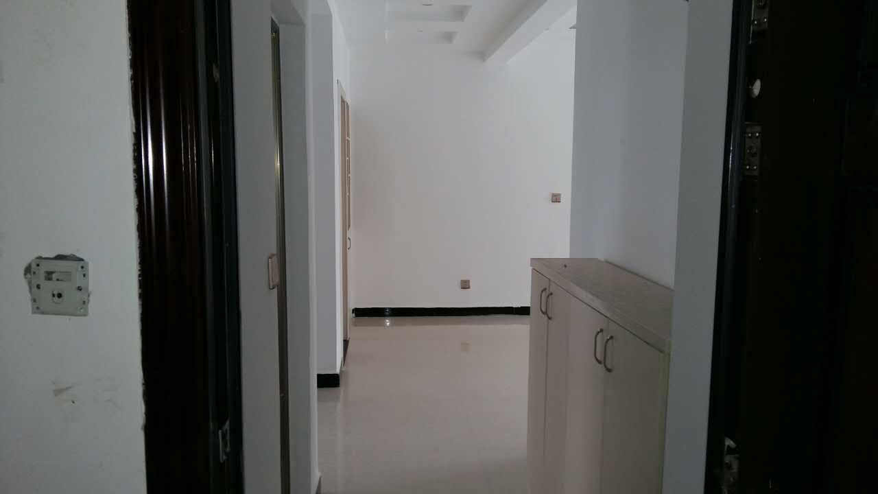 现代明珠新城全新装修三房诚心出租