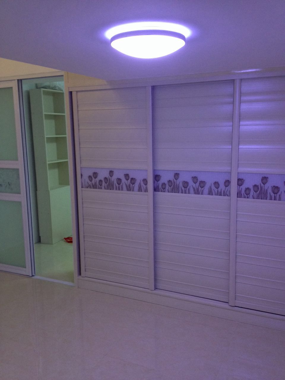 富迪三友生活广场学生公寓出租(全套家具， 装修)