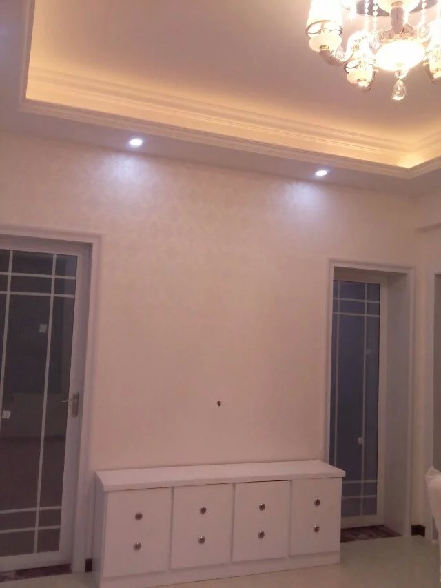 新一中正对面合和国际四期刚刚装修公寓楼