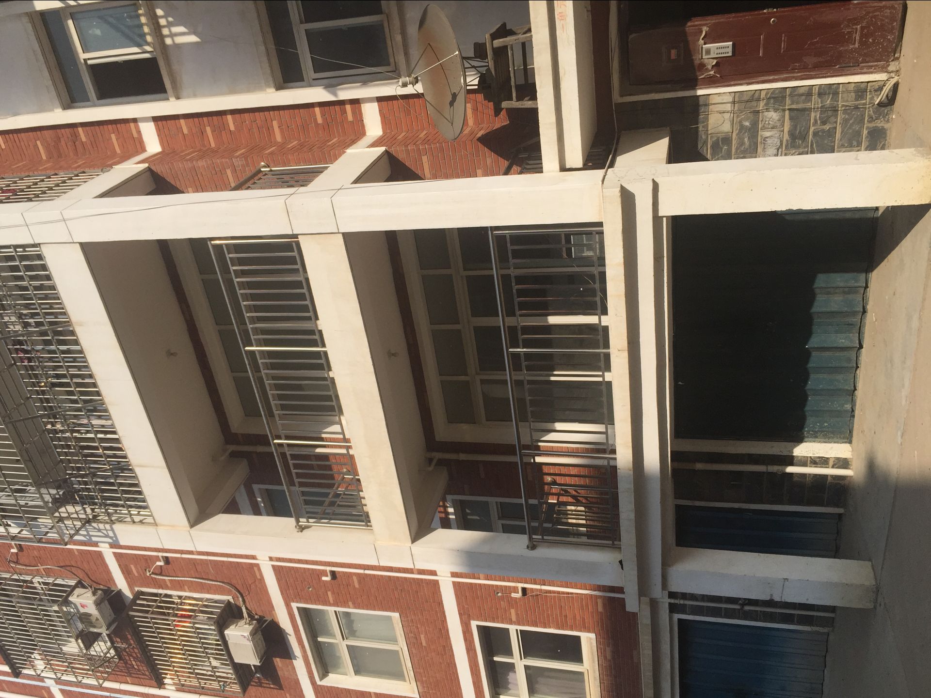 新人民医院旁金台社区120平带车库