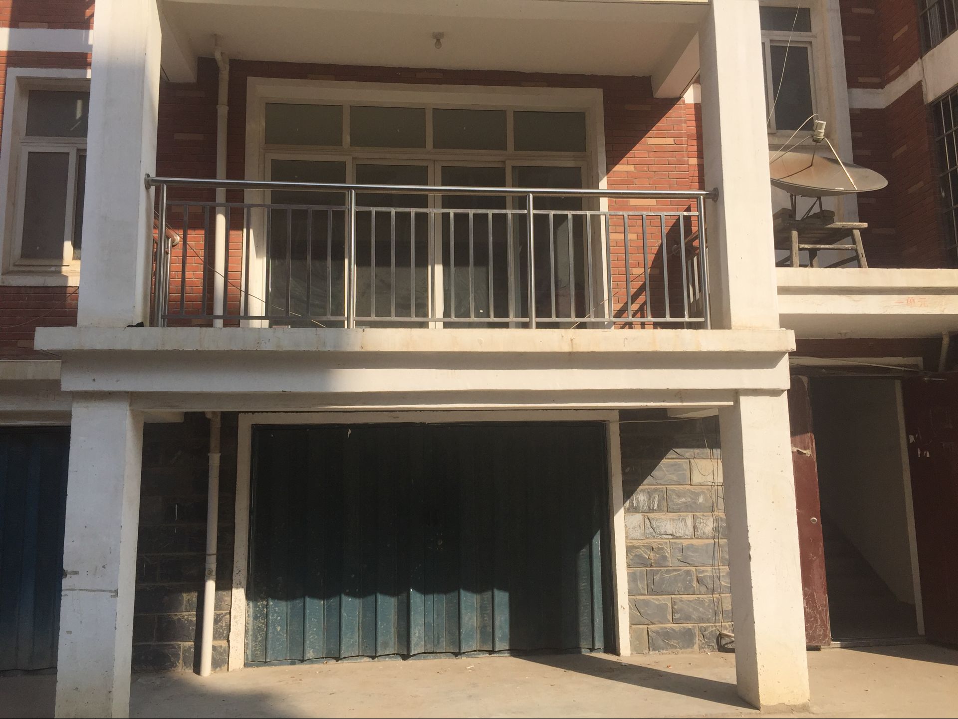 新人民医院旁金台社区120平带车库